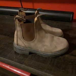 Blundstones toddler size 9